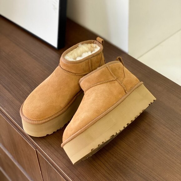 UGG Women's Classic Ultra Platform Chestnut - Picture 3 of 9